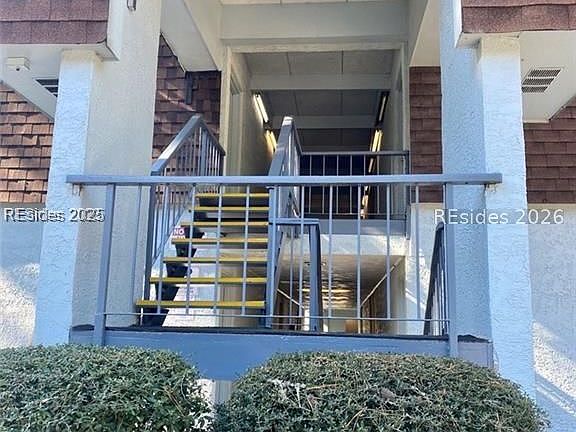 3rd image of 101 Woodhaven Dr APT 33