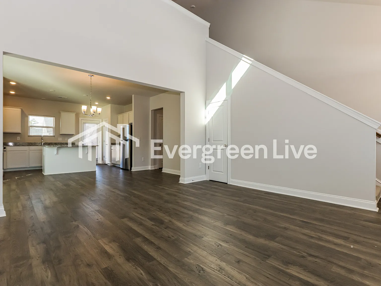 4 bed, 2.0 bath, 1982 sqft, $1,845 — Photo 2