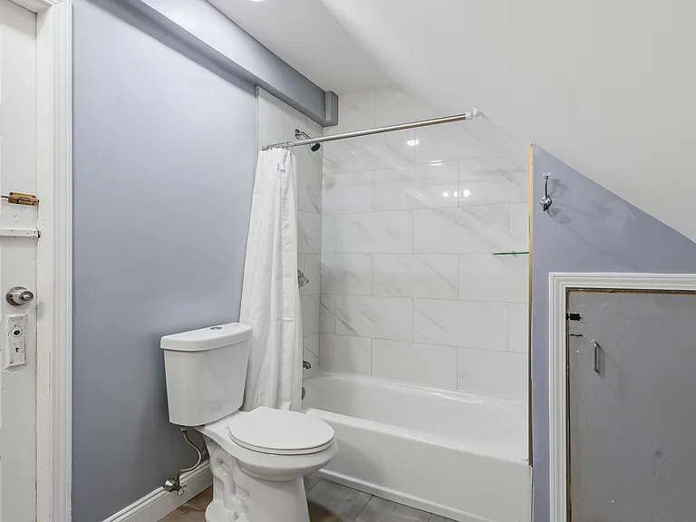 32-34 Salem St #3 — Photo 14