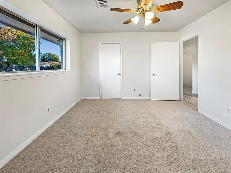 3911 Pine Meadow Ln — Photo 9