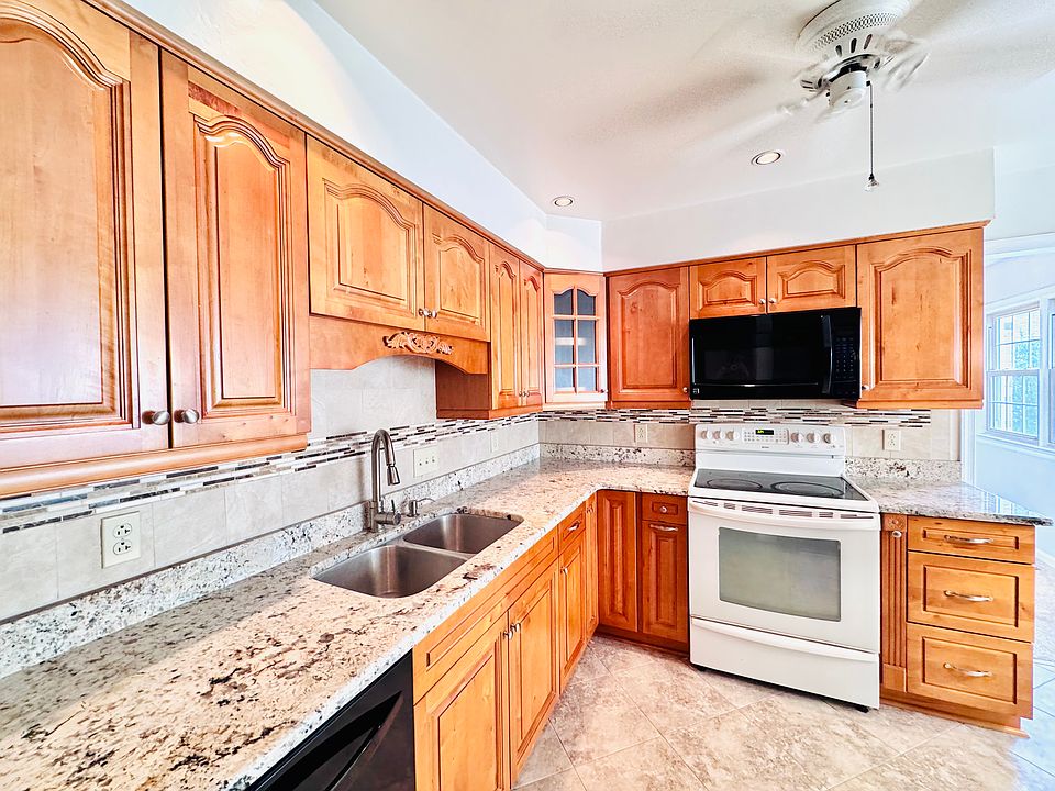1st image of 5445 Peggy Cir