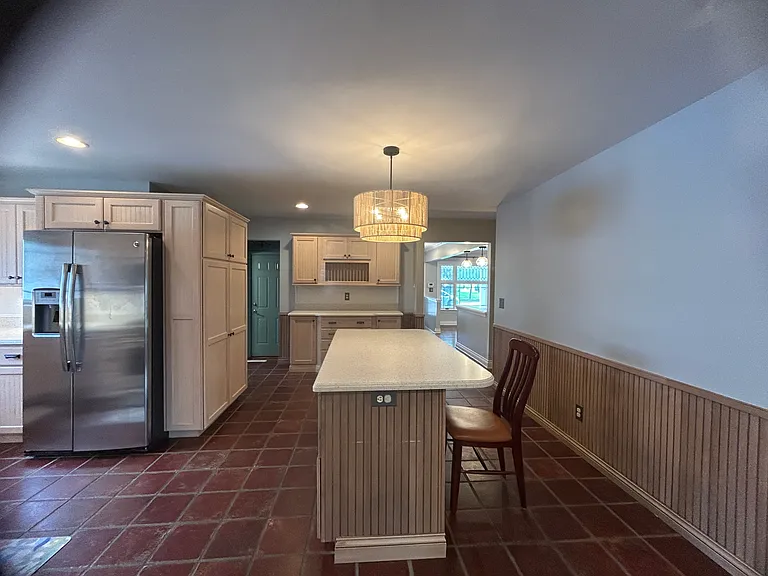 5045 Abington Dr — Photo 11