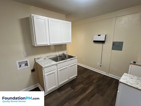 3rd image of 2148 Stovall Ave Unit 1