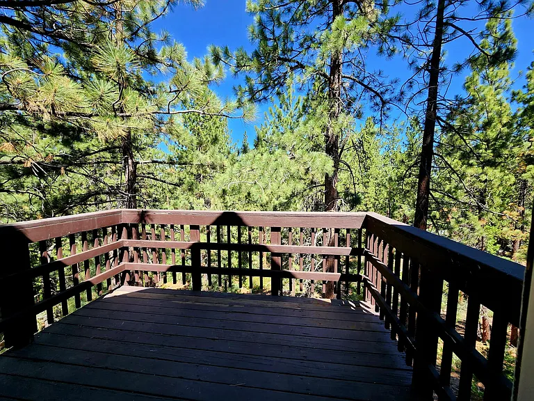 Upper Deck