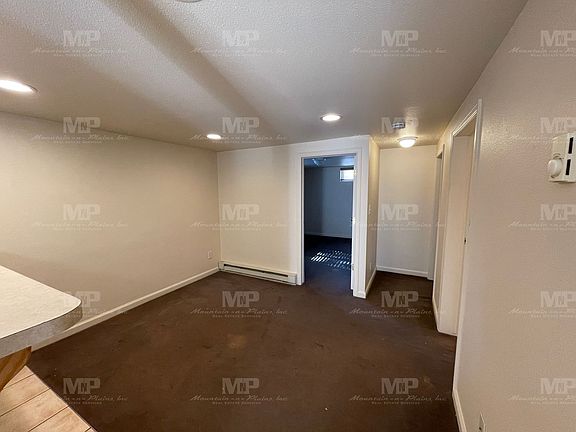 4th image of 611 1/2 S Grant Ave