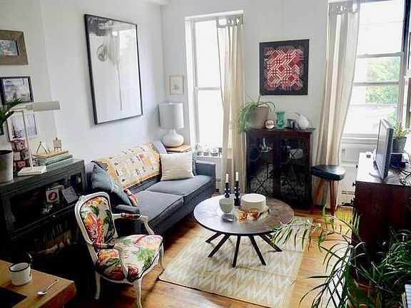 2nd image of 419 Myrtle Ave APT 4