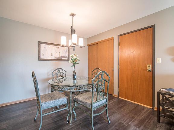 5th image of 4419 S Greenridge Cir Unit F