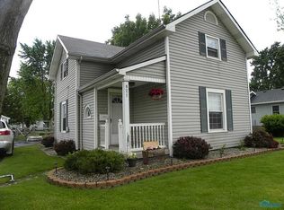 821 W Main St, Woodville, OH 43469