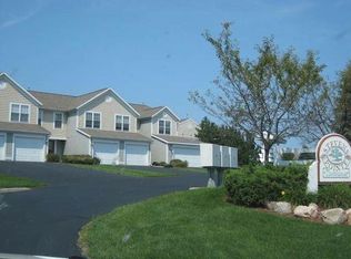 748 Stevens Pointe Dr SE, Byron Center, MI 49315