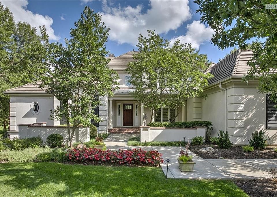 Magnificent Estate nestled in beautiful The Woods Estates. Well Maintained, with Exquisite Finishes.
