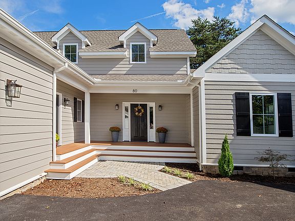 2nd image of 80 Woodridge Ln