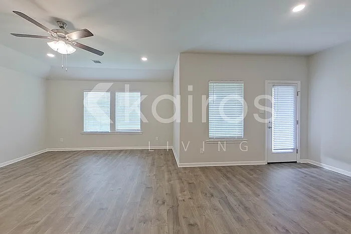 120 Orthello Ct — Photo 12