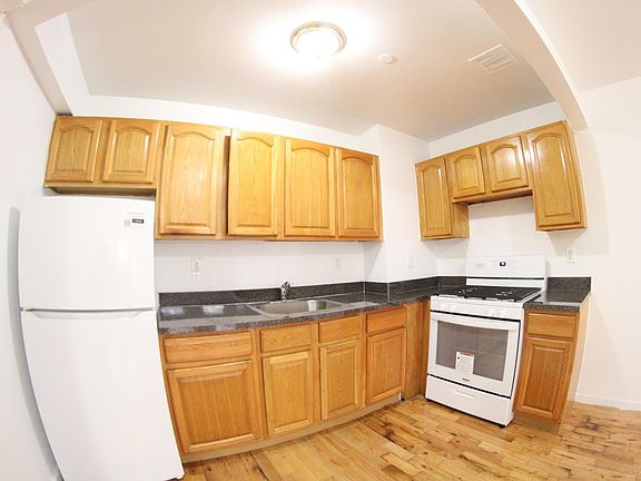 4th image of 776-1B Union Ave #1