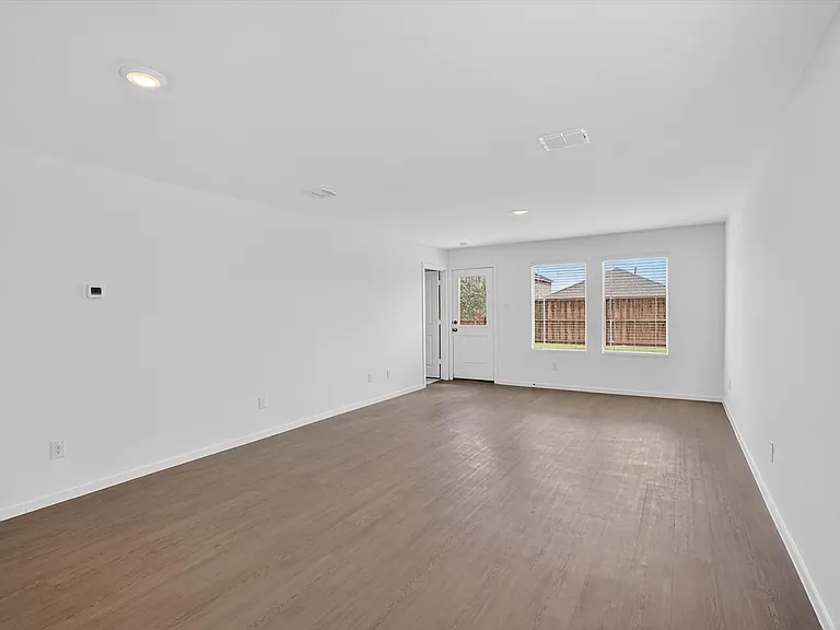 1601 Elliott Rd — Photo 11