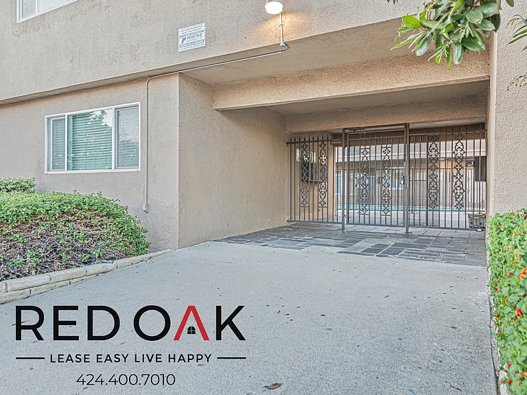 111 W Del Amo Blvd #6 — Photo 12