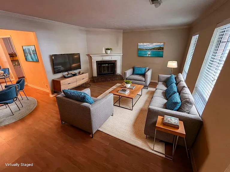 1225 Jamestowne Trl — Photo 3