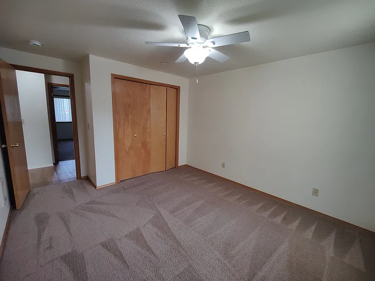 250-296 Missouri Ave S — Photo 14