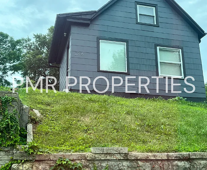 2714 Delaware St — Photo 15