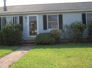 38 Clifford Dr, Westerly, RI 02891