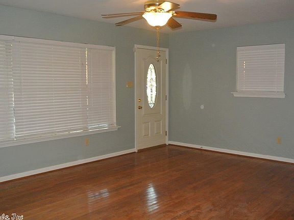 2nd image of 108 Montana Ave