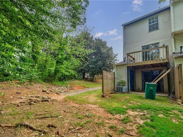 6750 Colchester Pl, Norcross, GA 30093