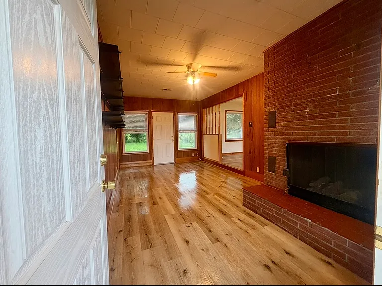 12681 N 1025 E — Photo 3