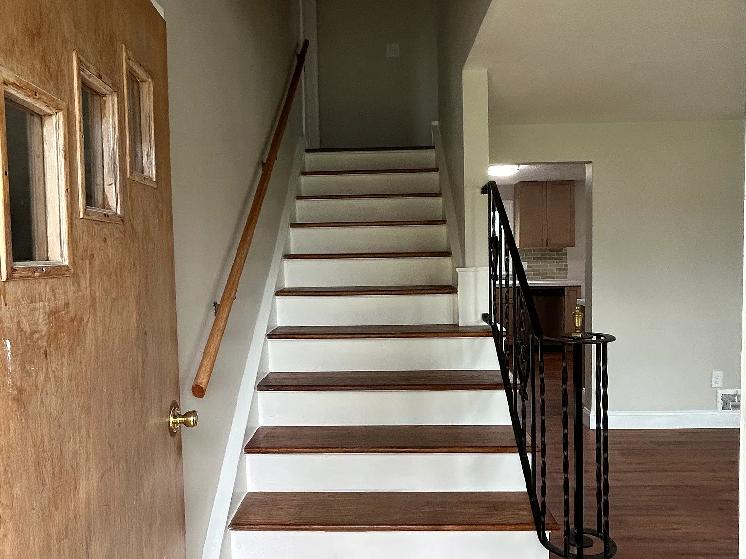 3 bed, 1360 sqft, $2,650 — Photo 3