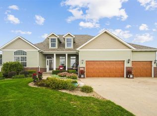 2870 Hunters Ridge Rd, Marion, IA 52302