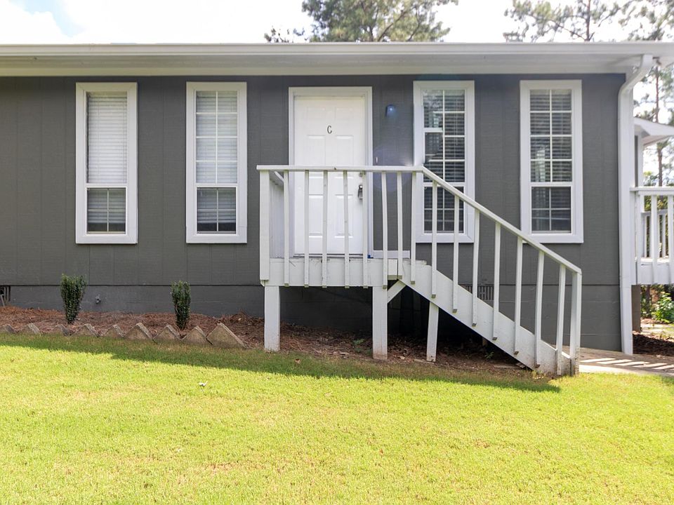 1st image of 102 Woodcrest Cir #C