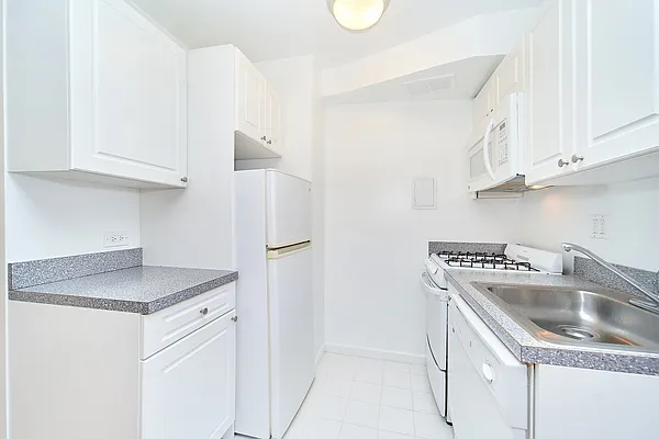 Rented by Living New York | media 5