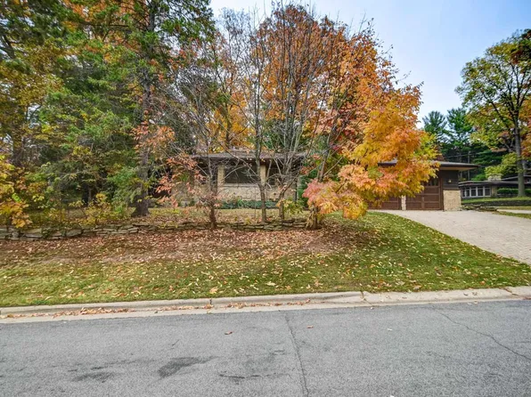 4229 Mandrake Road, Madison, WI 53704