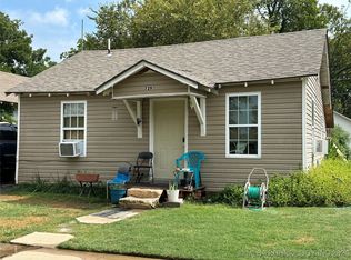 729 W 13th St, Ada, OK 74820