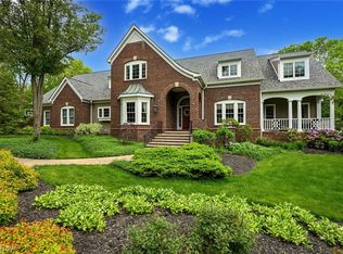 1819 Four Seasons Dr, Akron, OH 44333