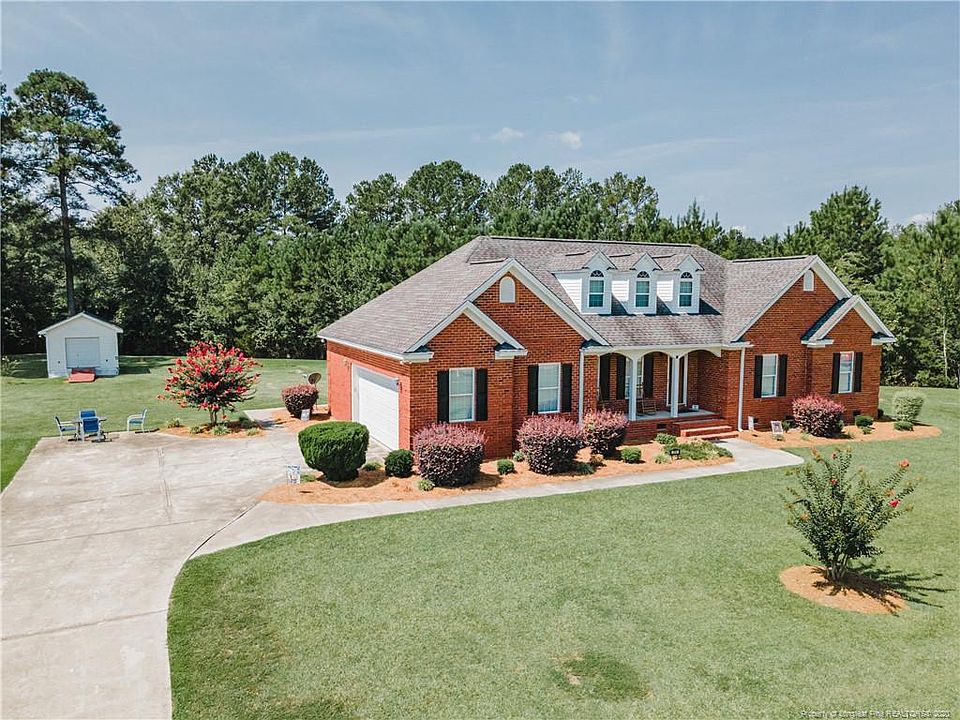 1st image of 71 Renee Cir