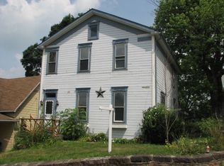 618 N 4th St, Apollo, PA 15613