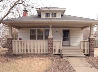 608 N McKinley Ave, Champaign, IL 61821