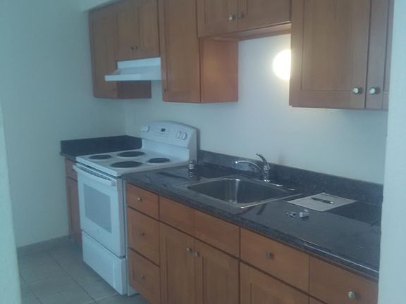 2nd image of 1015 Arcade Blvd