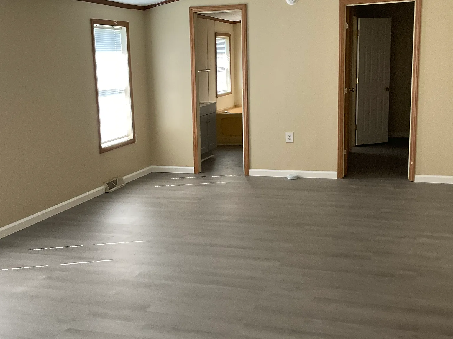 4 bed, 2052 sqft, $1,695 — Photo 3