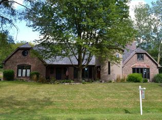 25505 N Oneida Ln, Lake Barrington, IL 60010