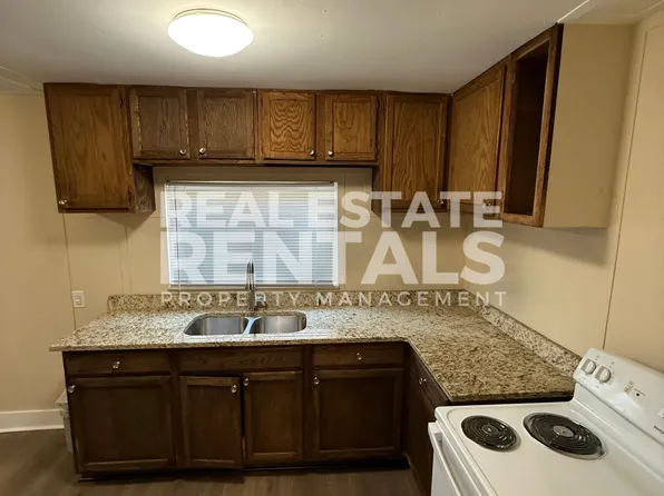 504 Pearl St, Gadsden, AL 35904
