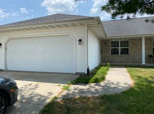 116 Eagle Ridge Dr, Chatham, IL 62629