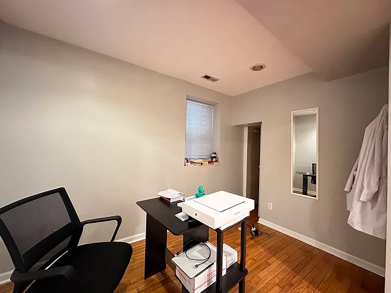 1326 N Claremont Ave #6H — Photo 12