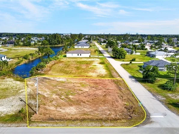 1135 NE 36th Ln, Cape Coral, FL 33909