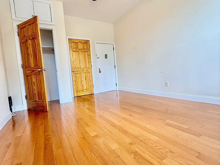 1680 1st Ave #2 — Photo 9