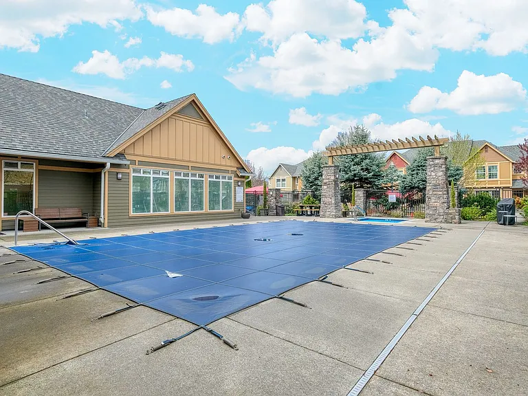 17098 Berkeley Ln — Photo 9