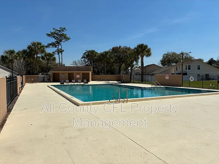 3050 Autumn Ct — Photo 18