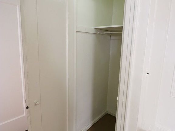 5th image of 2275 35th St APT B1