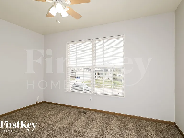 710 Tobermory Ct — Photo 13