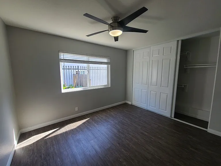 The Circle Apartments at Long Beach — Photo 60