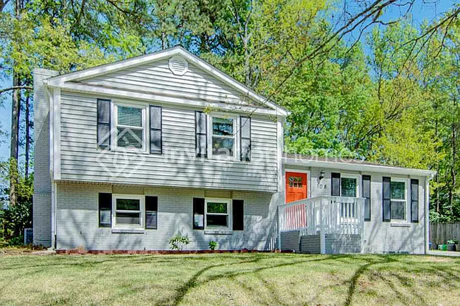 108 N Corncrib Ct
